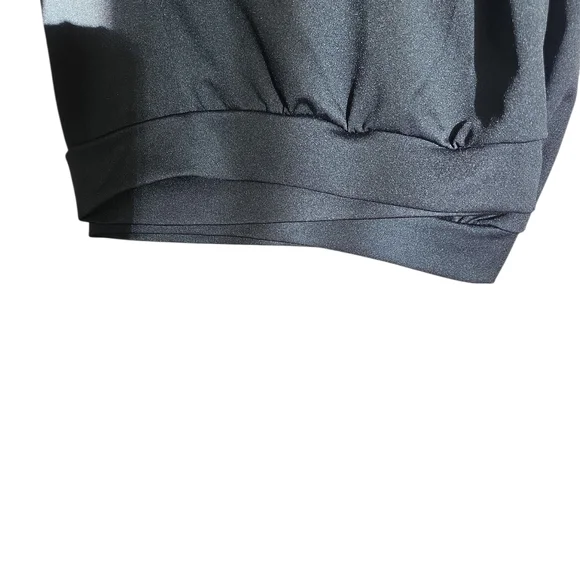 Black Women's Capris - Picture 3 of 4